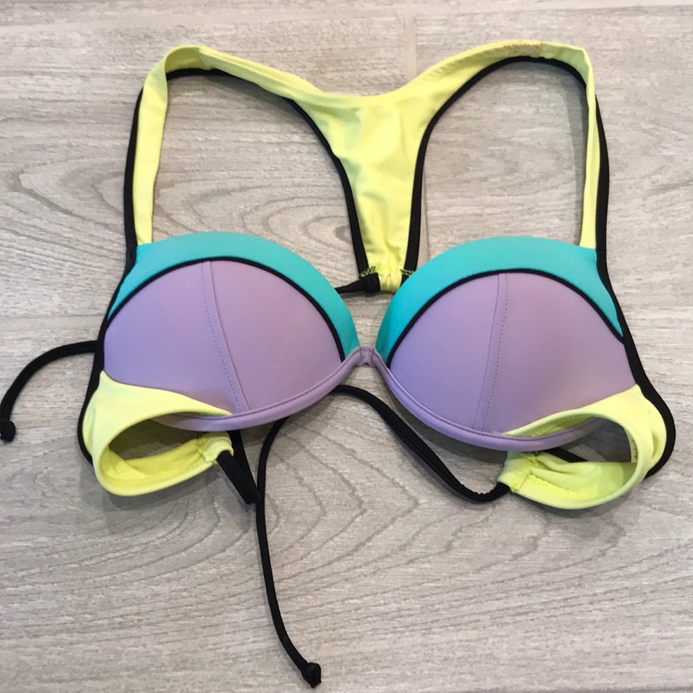 Bikini top